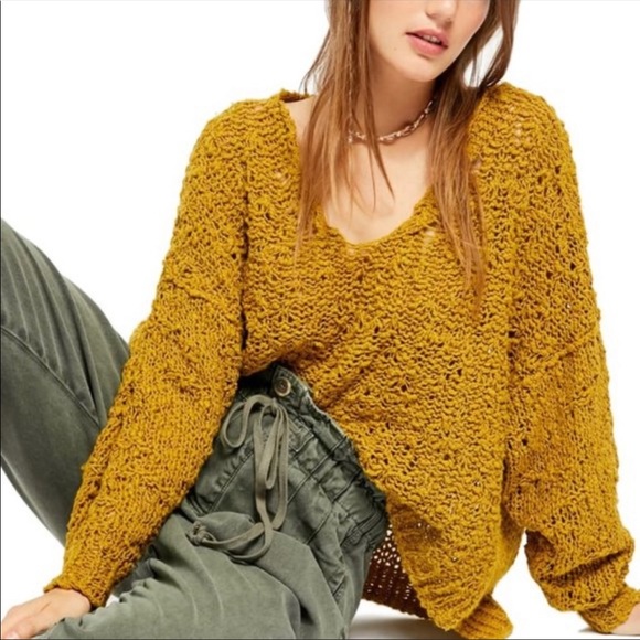 NWT free people Sunday Shore Hold Show Sweater - Picture 7 of 9